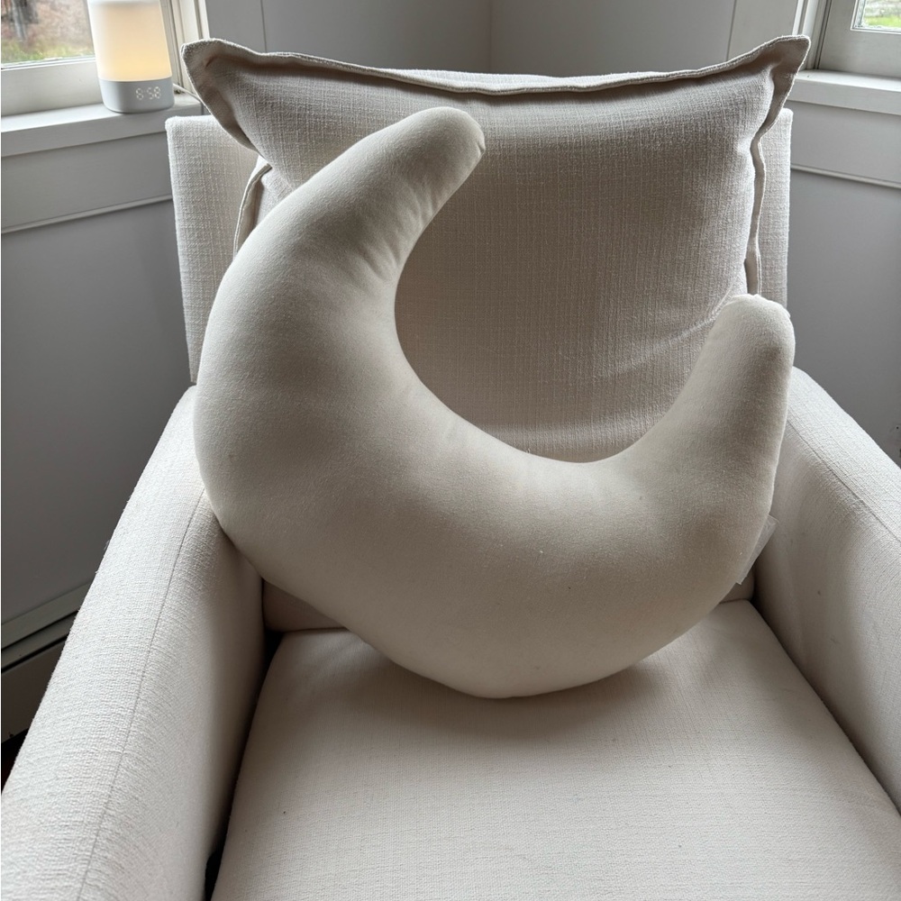 Snuggle Me Nursing Pillow - natural